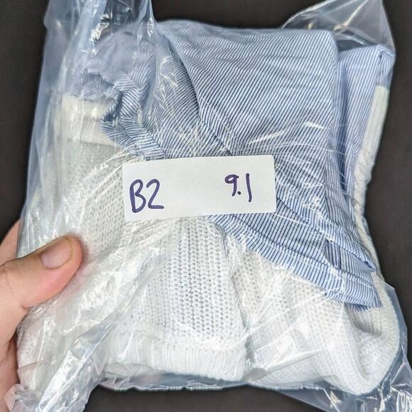 Moth Blouse Soft Knit Pinstriped Long Sleeve V-Neck Blue White Size XS - Picture 8 of 8